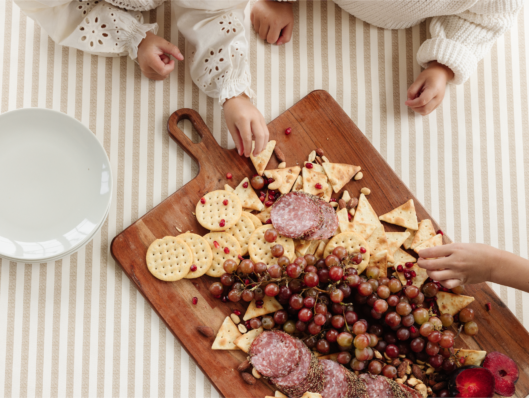 A Fall Tablescape Worth Gathering Around