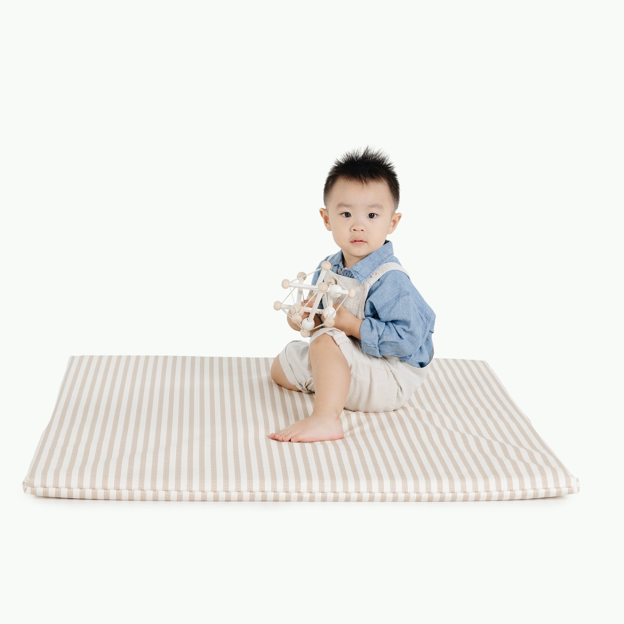 Cafe Stripe / Square@kid playing on the cafe stripe padded mini square