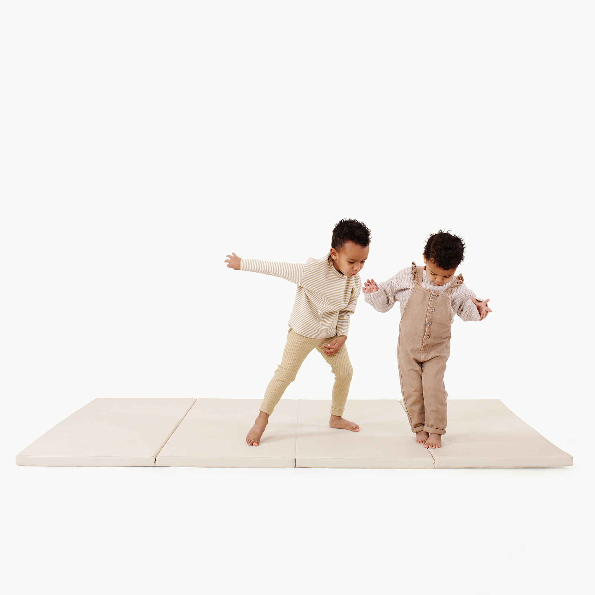 Ivory@Kids tumbling mats for soft play and movement at home