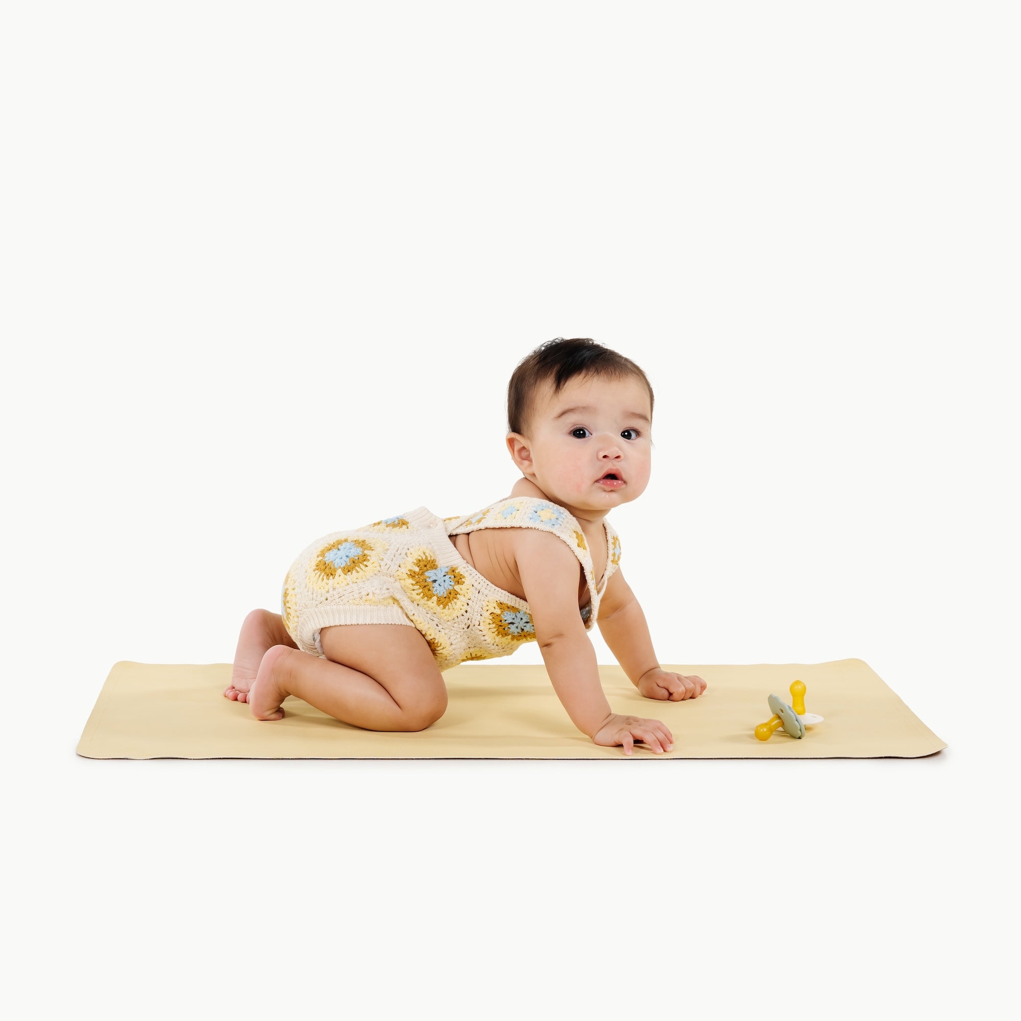 Mellow (on sale)@baby on a micro+ changing mat