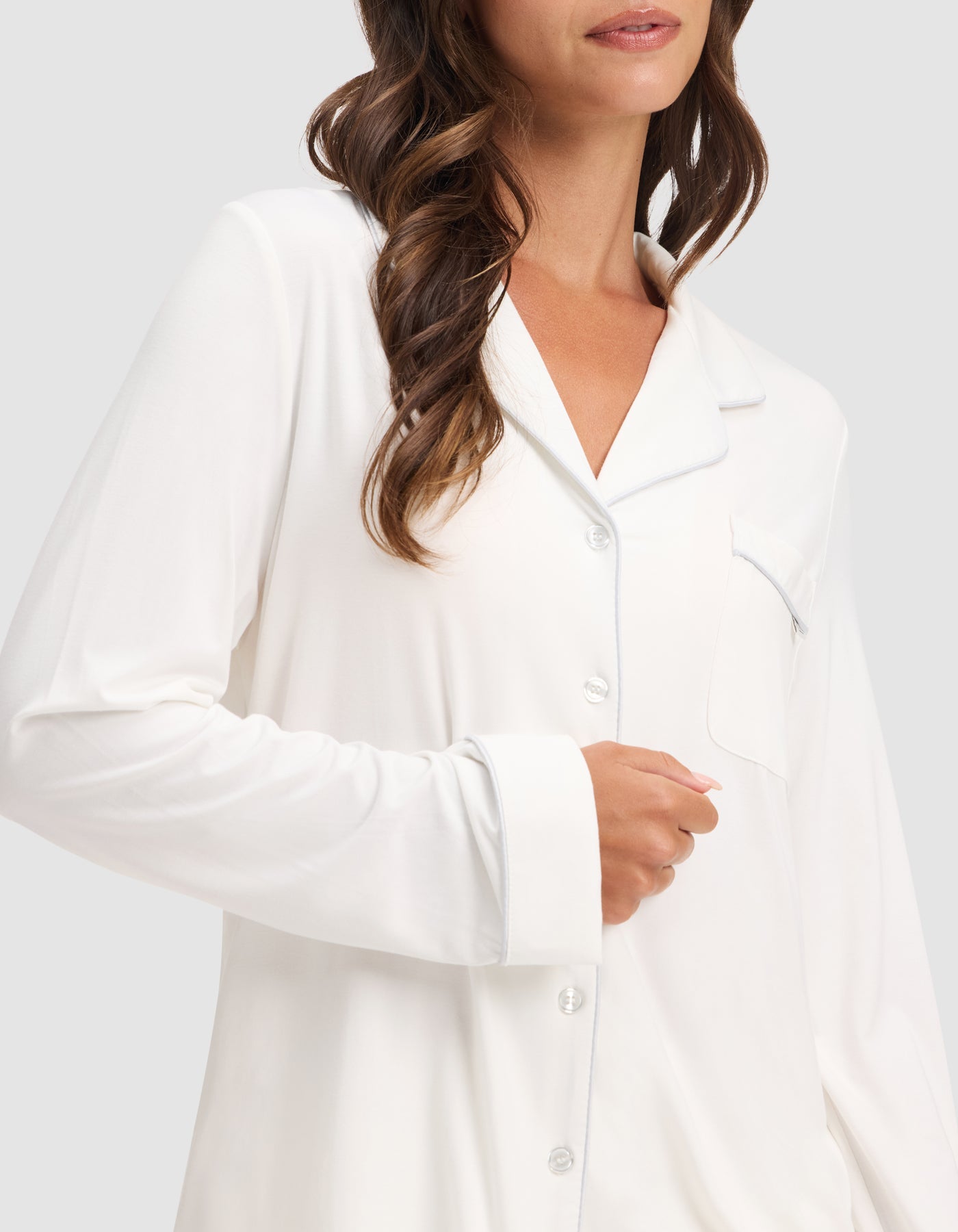 Ivory@woman wearing ivory cozy earth pajamas