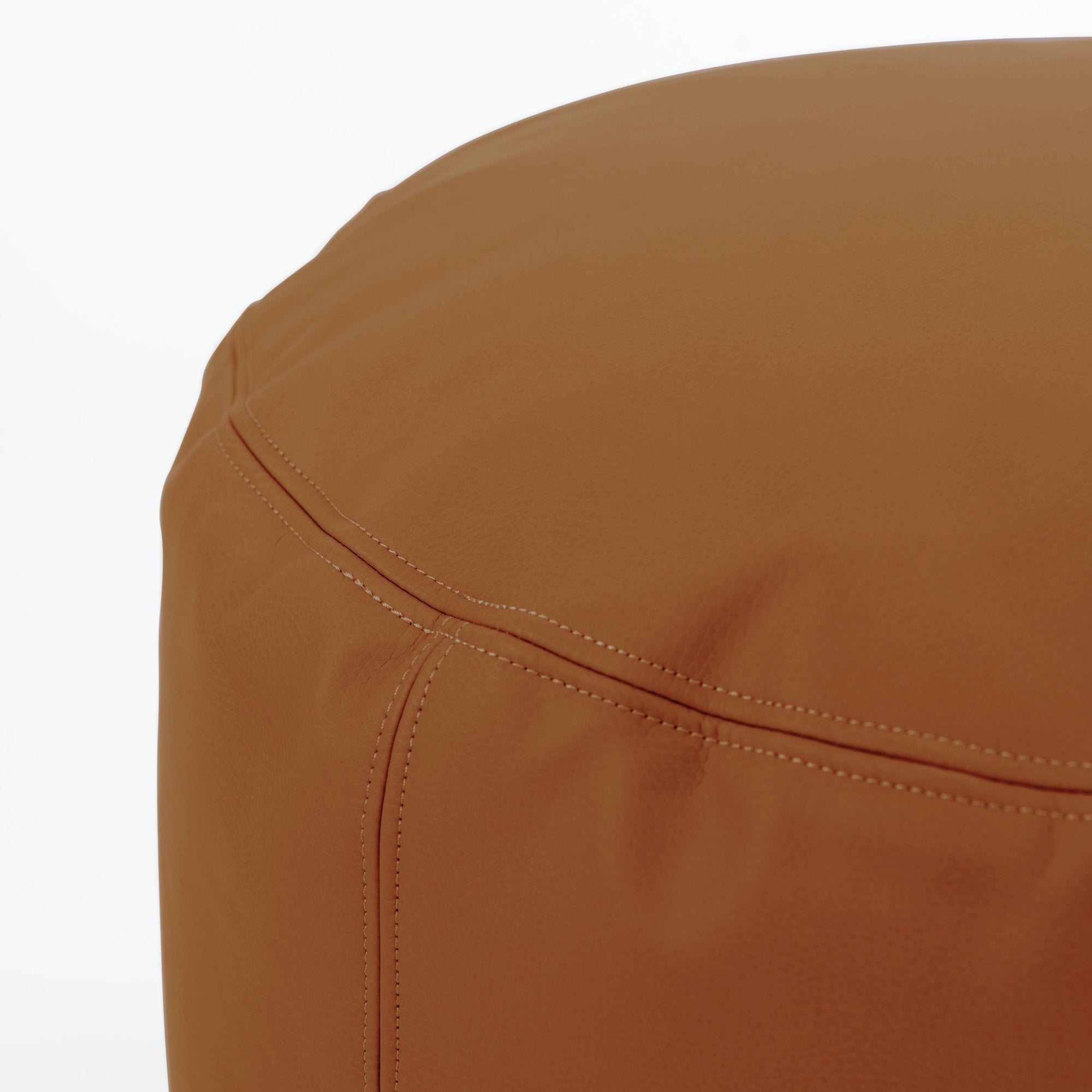 Ginger (on sale)@Seam detail on the Ginger Circle Pouf