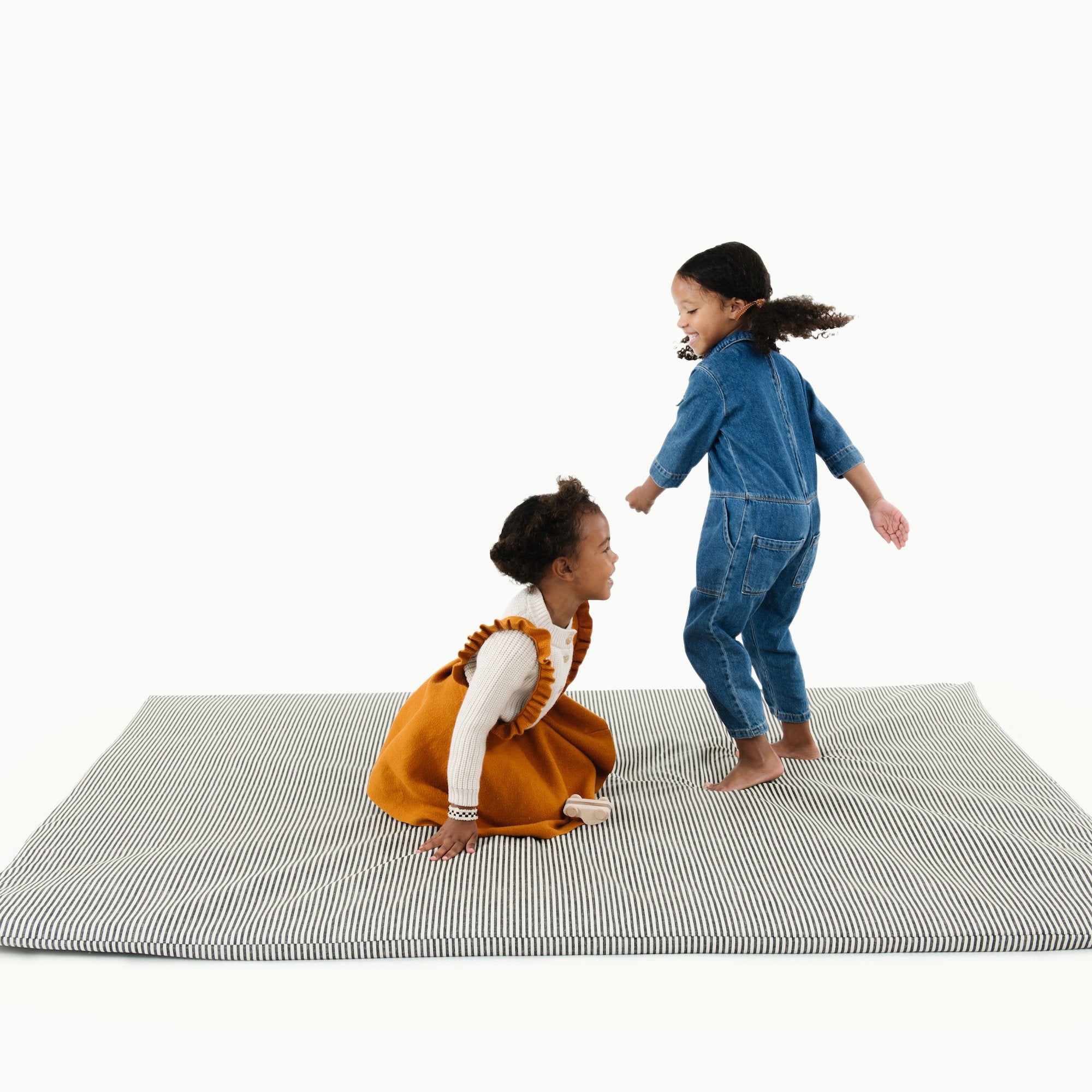 Stone Stripe@Kids jumping on Stone Stripe Padded Midi+