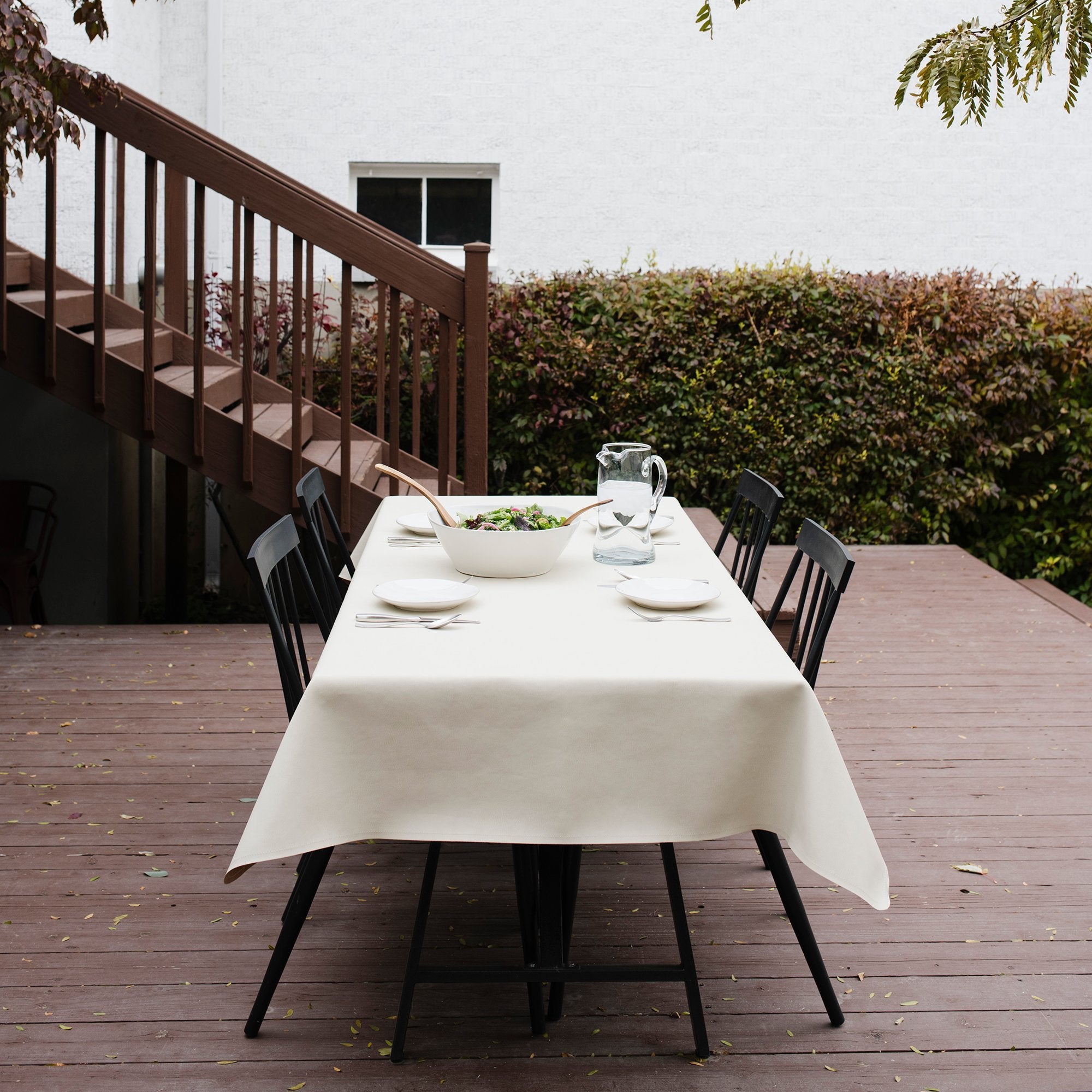 Blanc (on sale)@Blanc Tablecloth on table