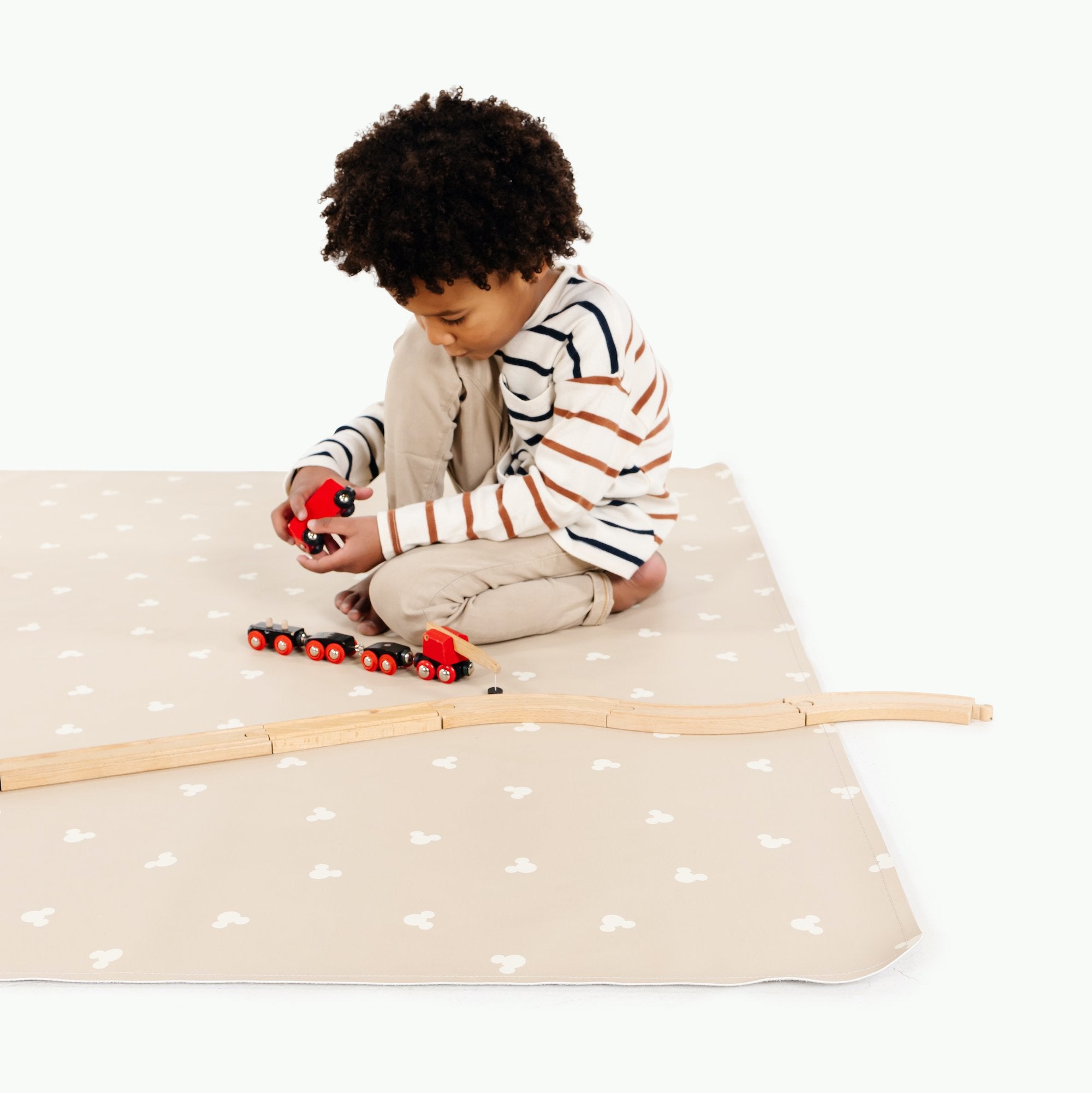Mickey Mouse (on sale)@Kid playing on the Mickey Mouse Midi+ Mat