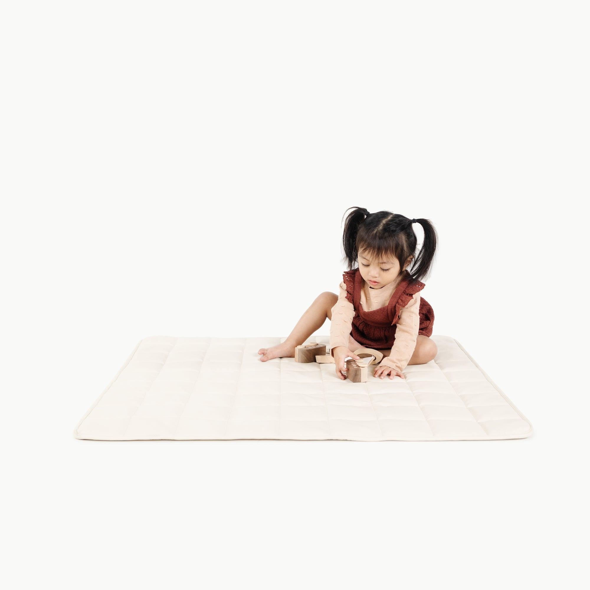 Ivory / Square