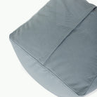 Amalfi (on sale)@zipper and perforation detail image