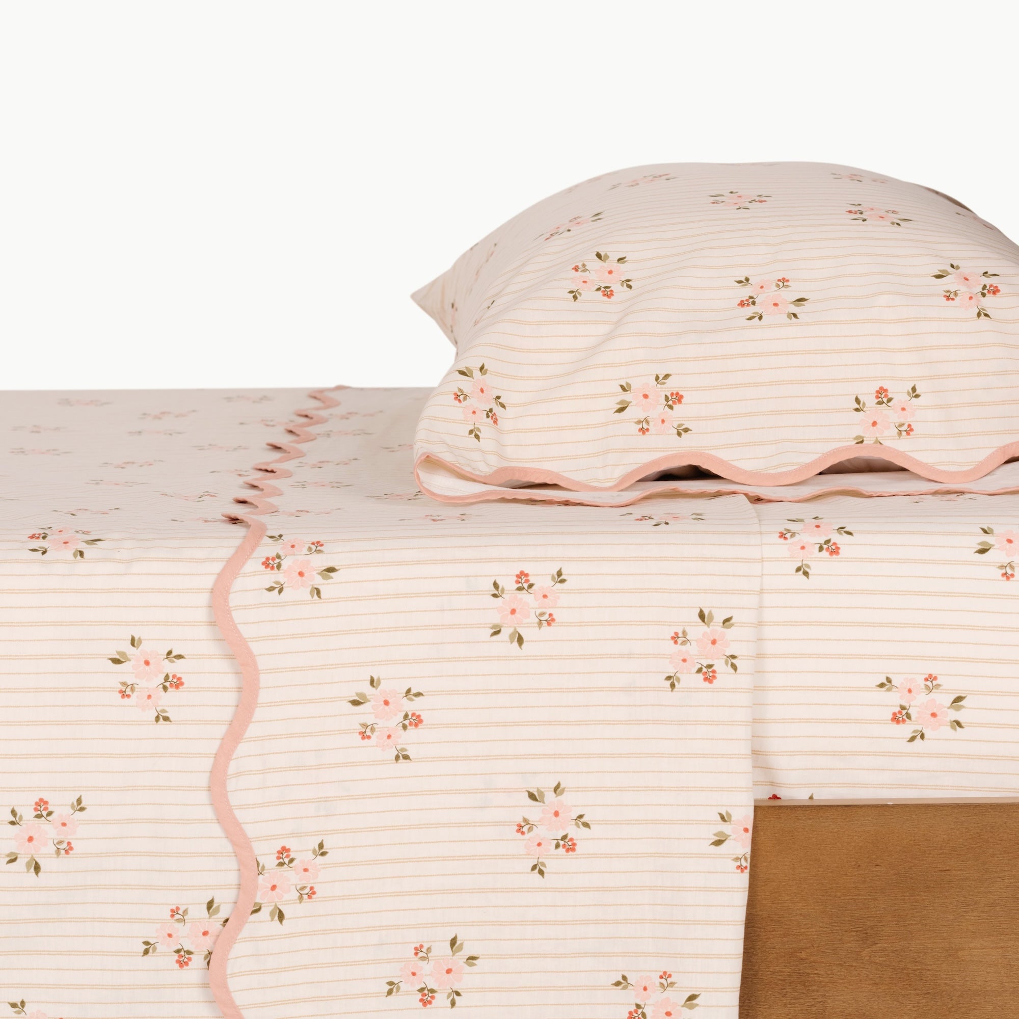 Briar Floral@Child bedroom styled with cotton kids bedding sheets