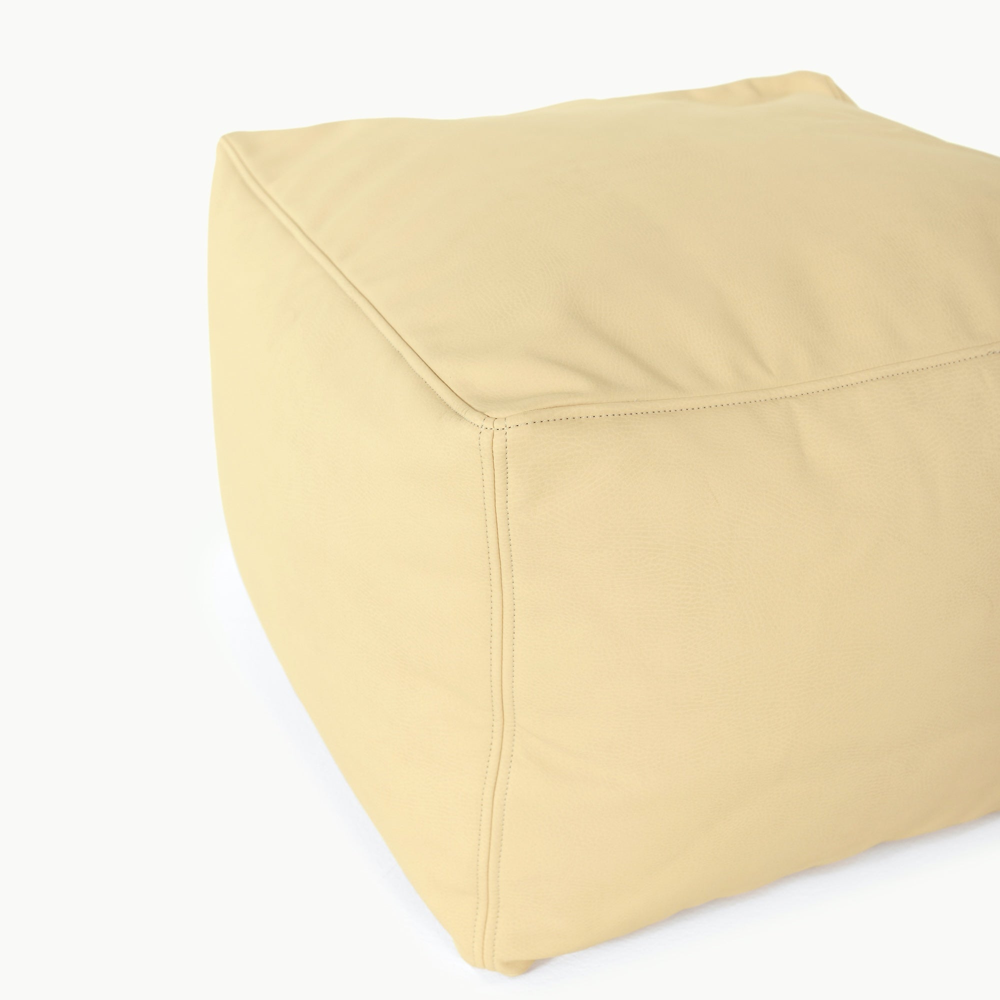 Mellow (on sale)@edge detail on pouf