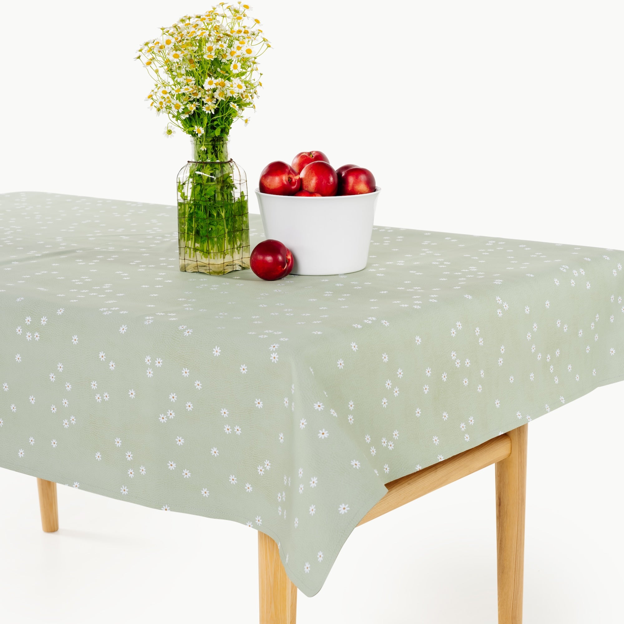 Flora (on sale)@tablecloth angle view