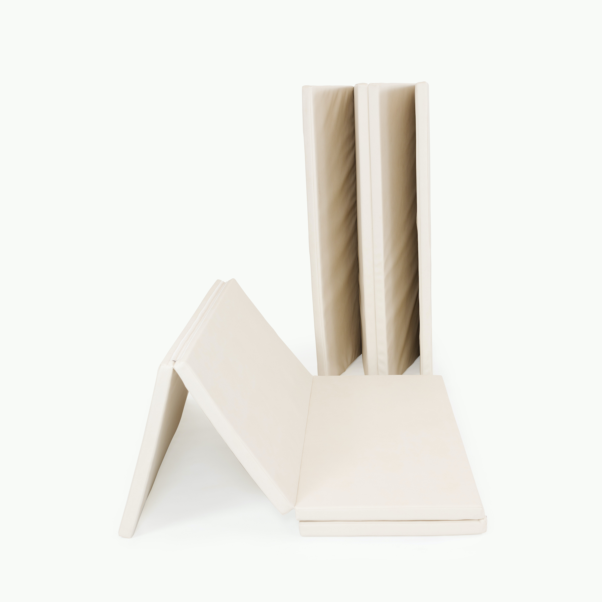 Ivory@Home-friendly tumbling play mat for kids’ active exploration
