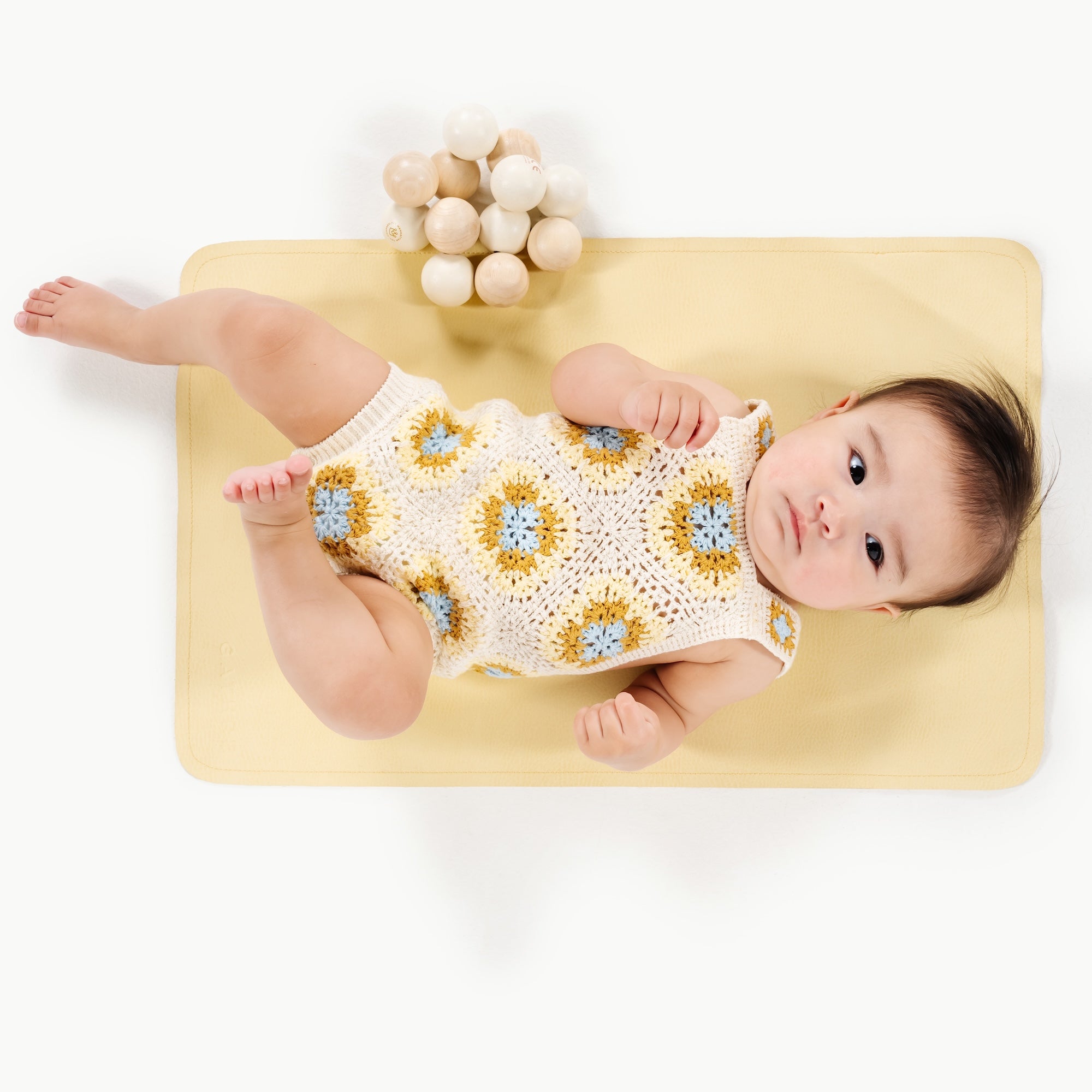 Mellow (on sale)@baby lying on micro changing mat
