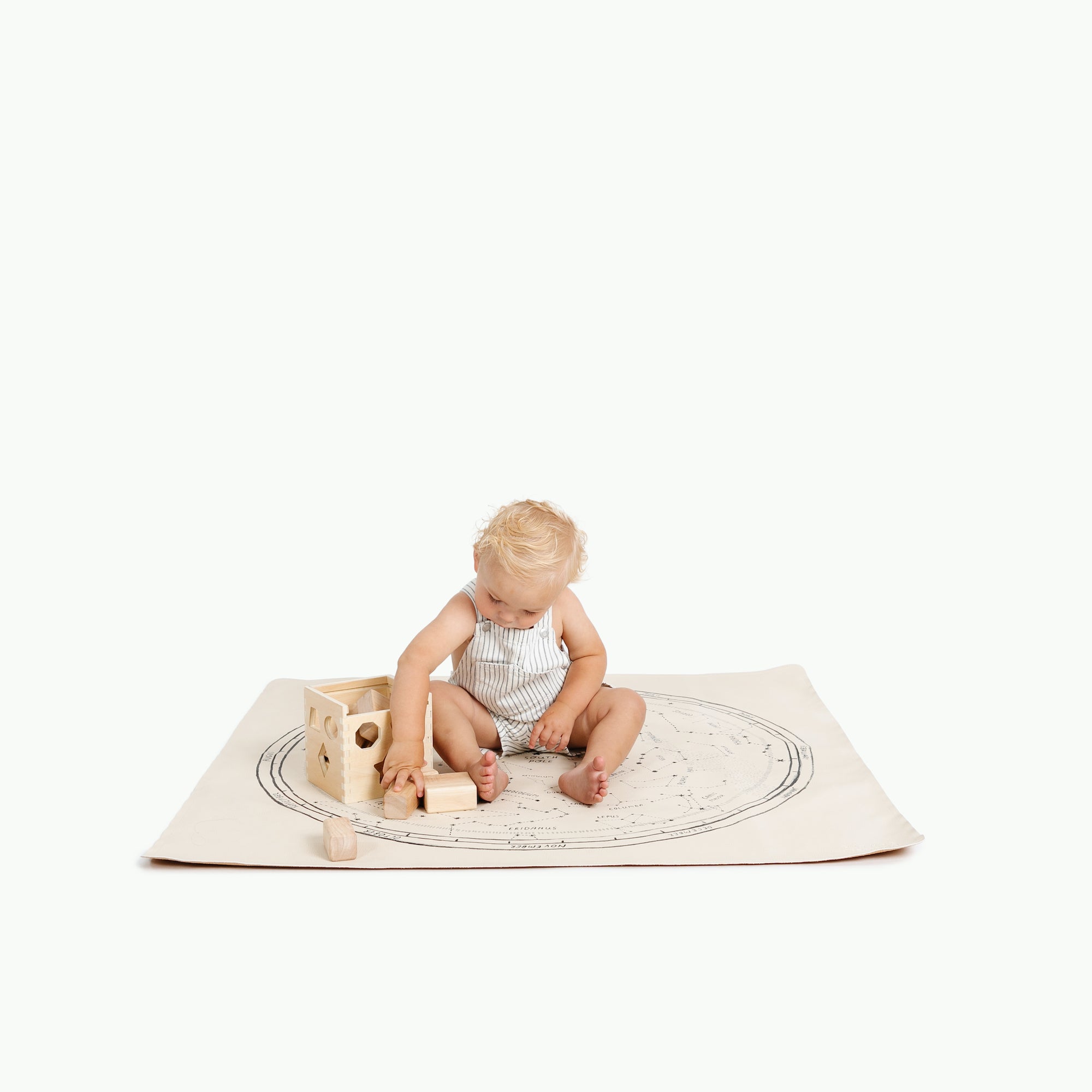 Constellation - Southern Hemisphere (on sale)@kid playing on the constellation - southern hemisphere mini mat