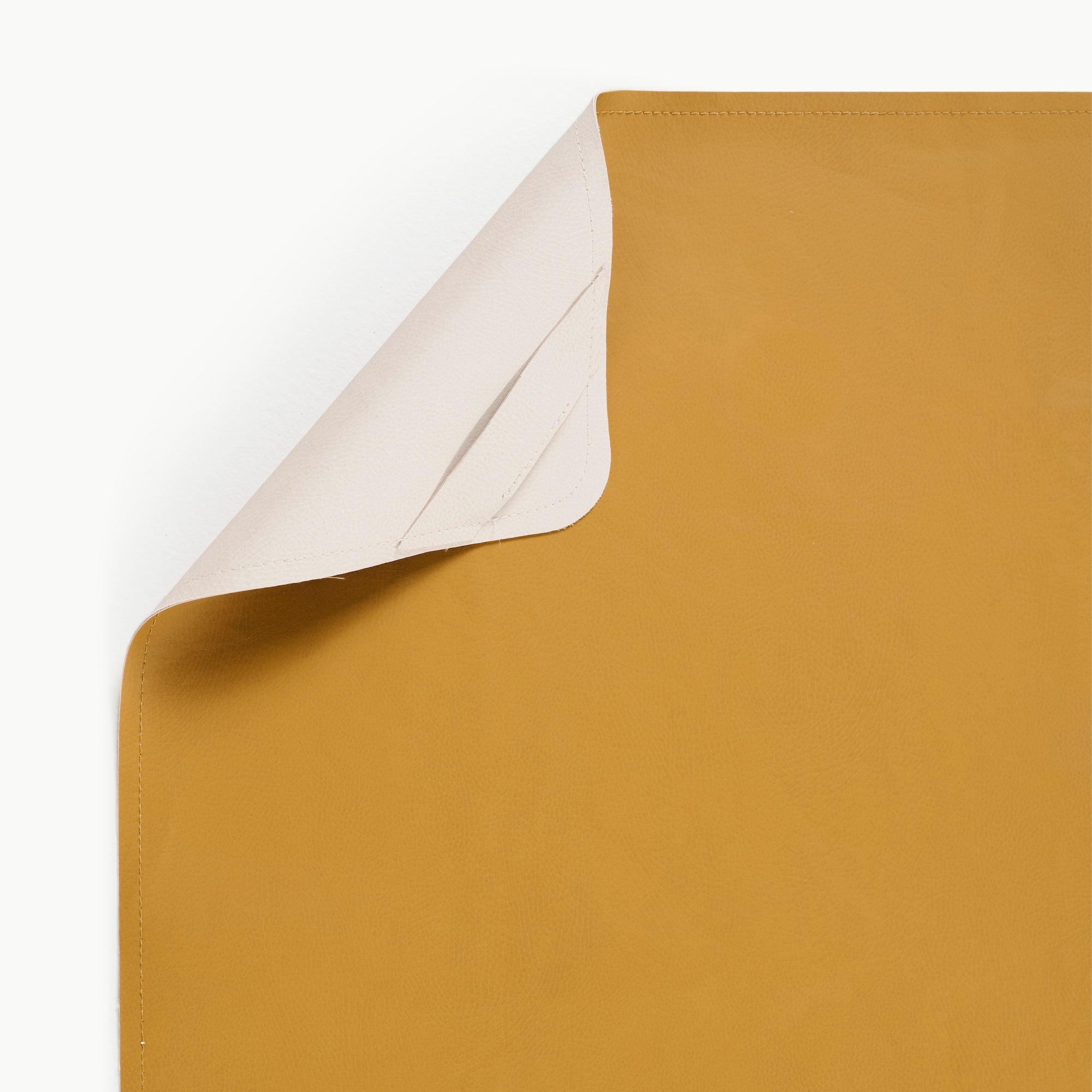 Saffron • Ivory (on sale)@hanging tab detail on double sided mat