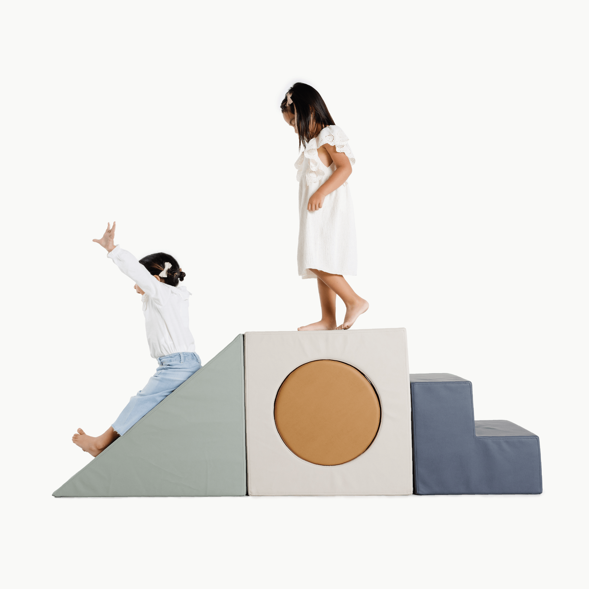 Palm • Dune • Camel • Nightfall@kids playing on the nightfall block playset
