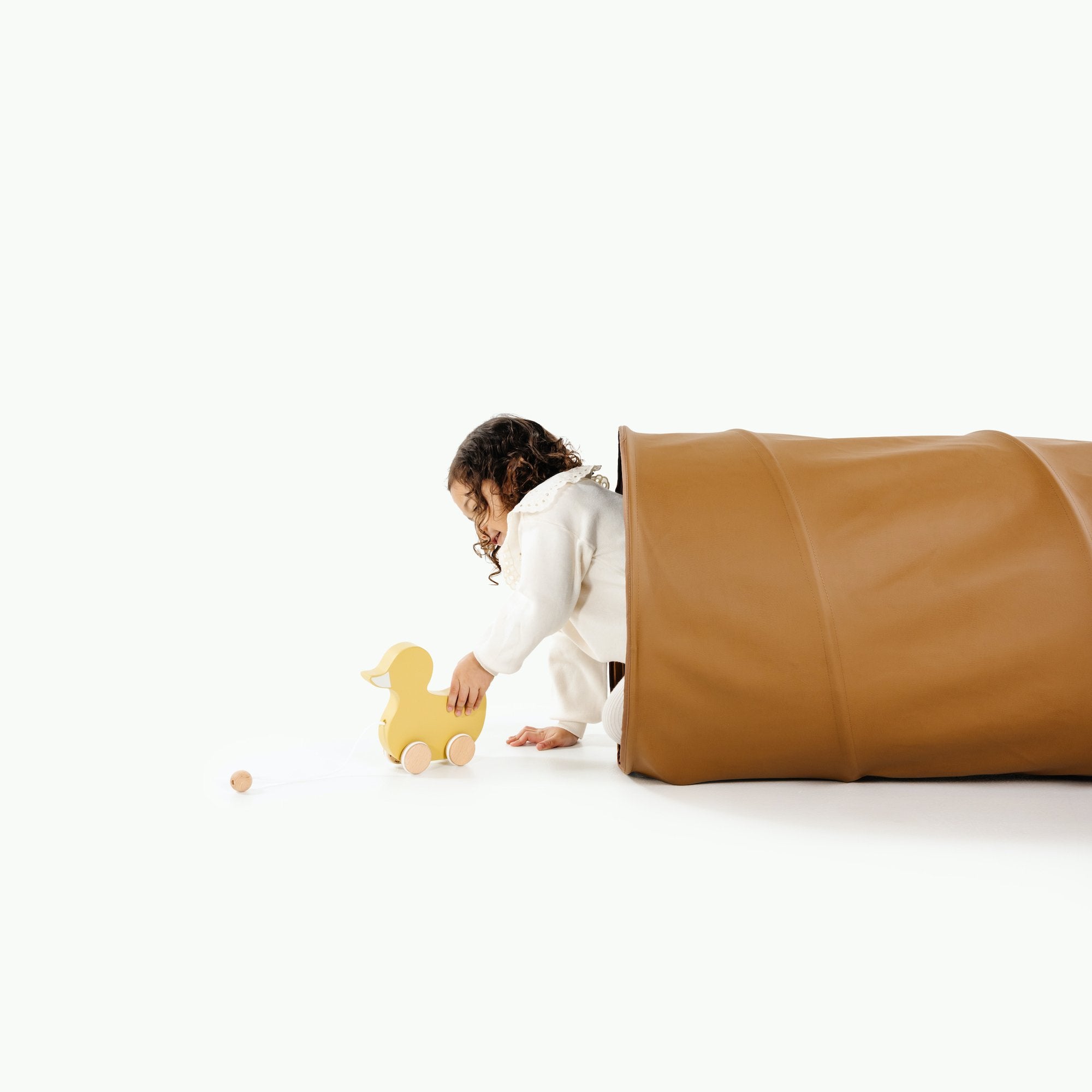 Camel (on sale)@Kid playing with the Camel Tunnel