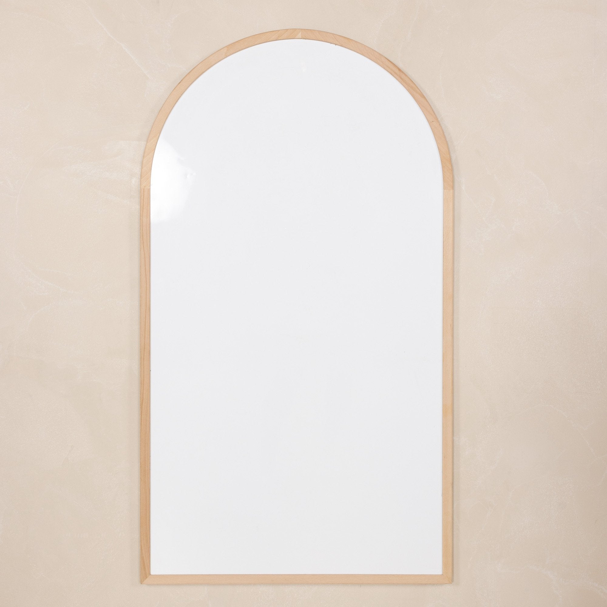 Beech@whiteboard side of the arched chalkboard