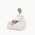 Gull (on sale)@Kid sitting on the Gull Lounger