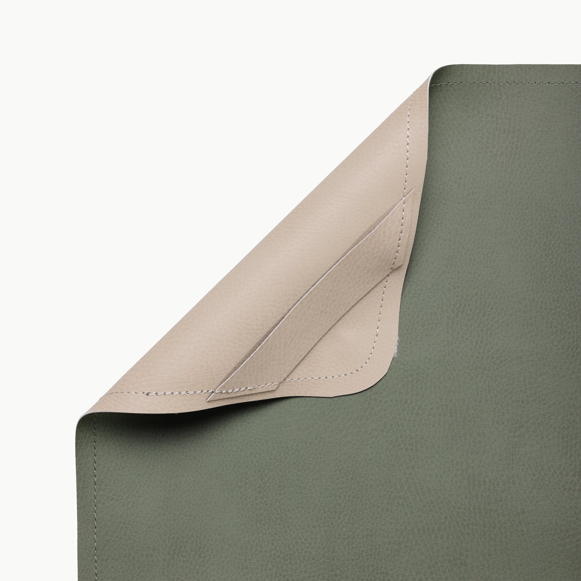 Thyme • Fog (on sale)@Hanging tab on the Thyme/Fog Midi Mat