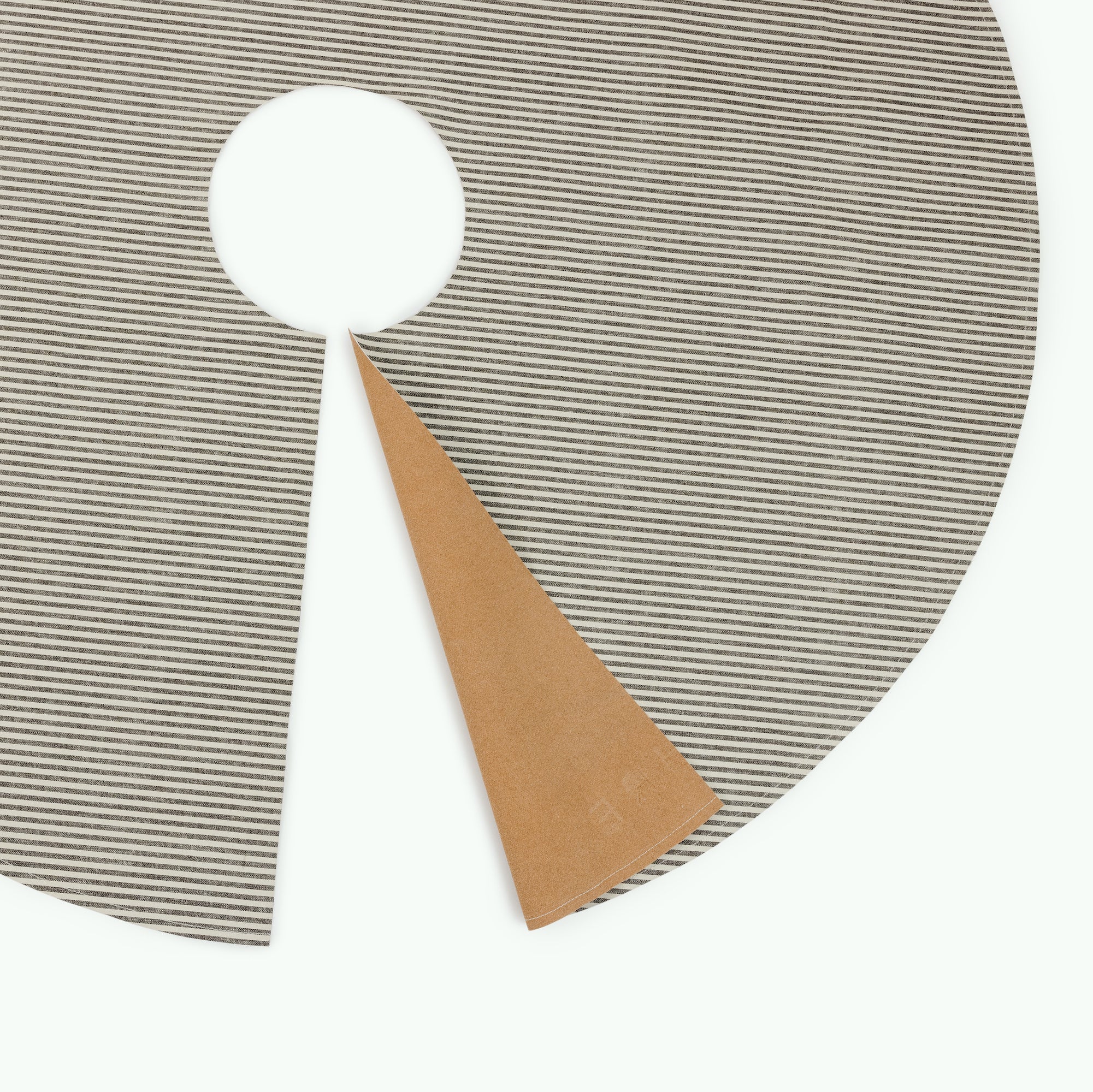 Stone Stripe (on sale)@stone stripe tree skirt 